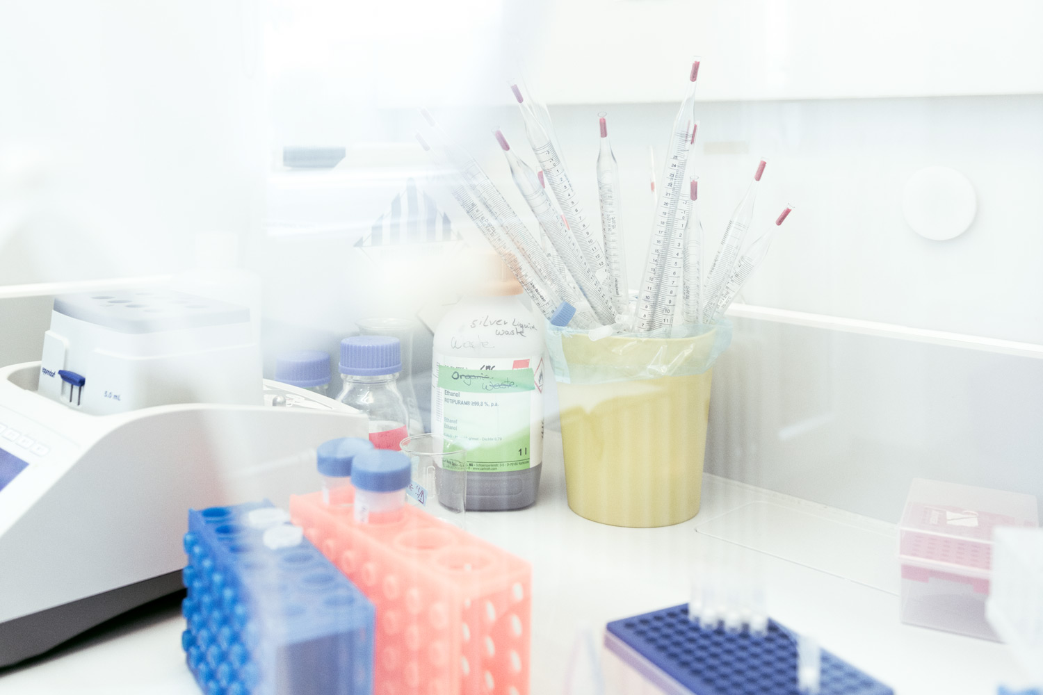 Utensilien in einem Labor